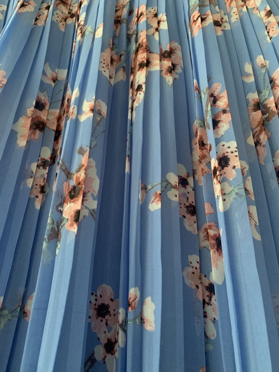 Vero Moda Gonne: Vero Moda Rock, Grösse S, hellblau mit Blumen🌸 – Usato da Wängi venduto da JALE04 1