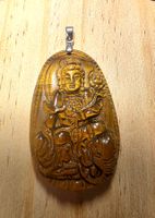 Tigerauge Buddha Anhänger A mit Metallöse