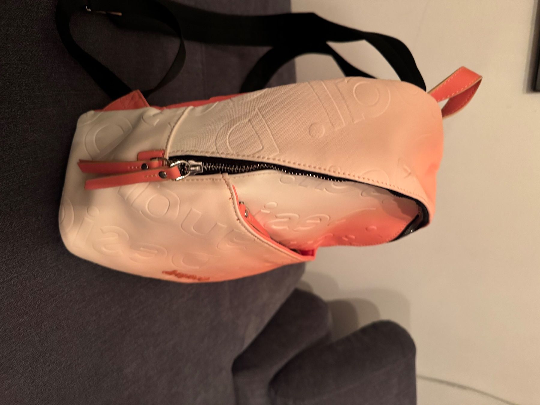Desigual Taschen für Damen: Tasche – Gebraucht aus Davos-Platz von carkiko 3