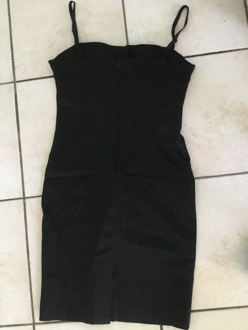 Robes: Schwarzes Cocktail Kleid Gr.36 – D'occasion à Obergerlafingen par cabo4 3