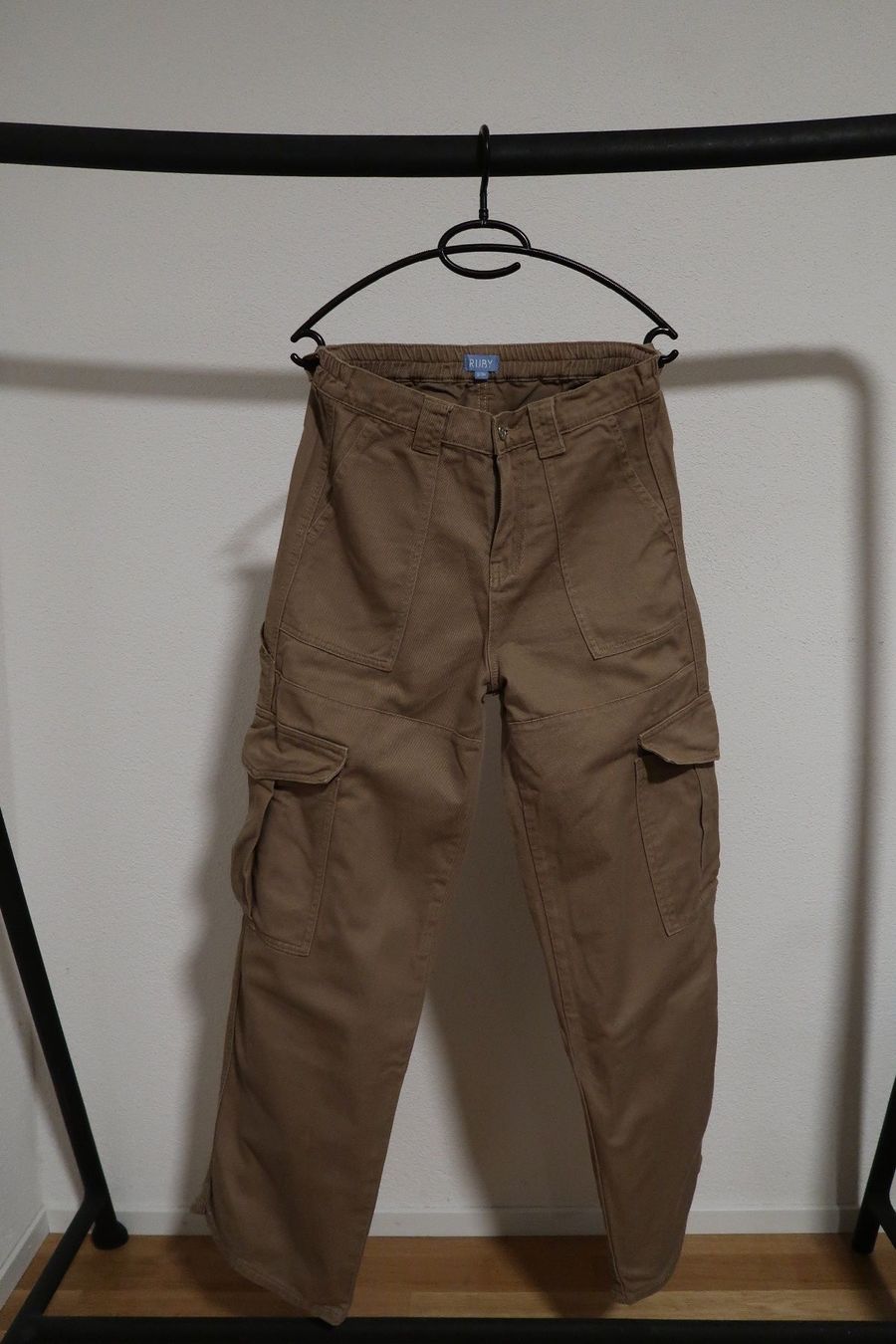 Pantaloni: Ruby Cargo Hose beige – Utility Style, hochwertig – Nuovo (secondo la descrizione) da Vogelsang AG venduto da ilk_7bqb