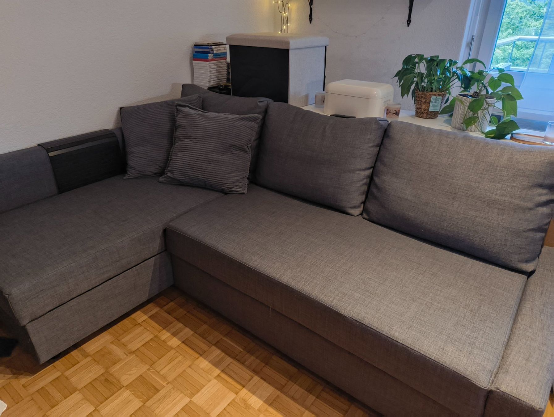 Sofas: FRIHETEN - Bettsofa – D'occasion à Oberhasli par ale_2qy8