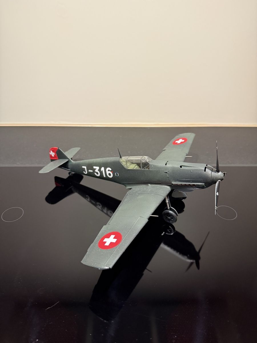 Schweizer Armee Modellbausätze & Standmodelle: 1/32 Model BF 109 E3 CH-Luftwaffe – Neu (gemäss Beschreibung) aus Ueken von ming-wing 3