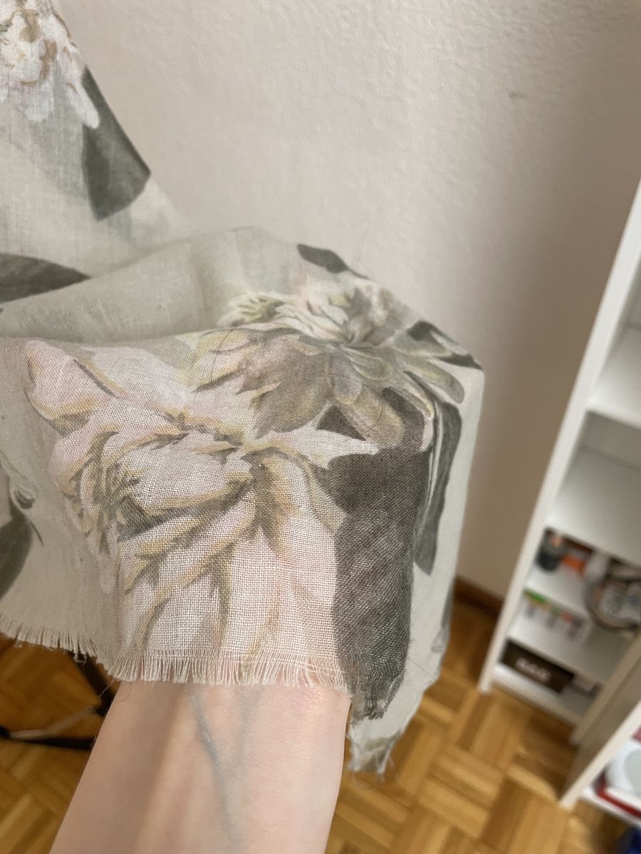 Foulard & Sciarpe: Schal in Blumenmuster – Nuovo (secondo la descrizione) da Dittingen venduto da nje_9nlt 2