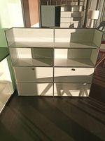 USM Haller Regal 2x4, Lichtgrau, 2 Klapptüren