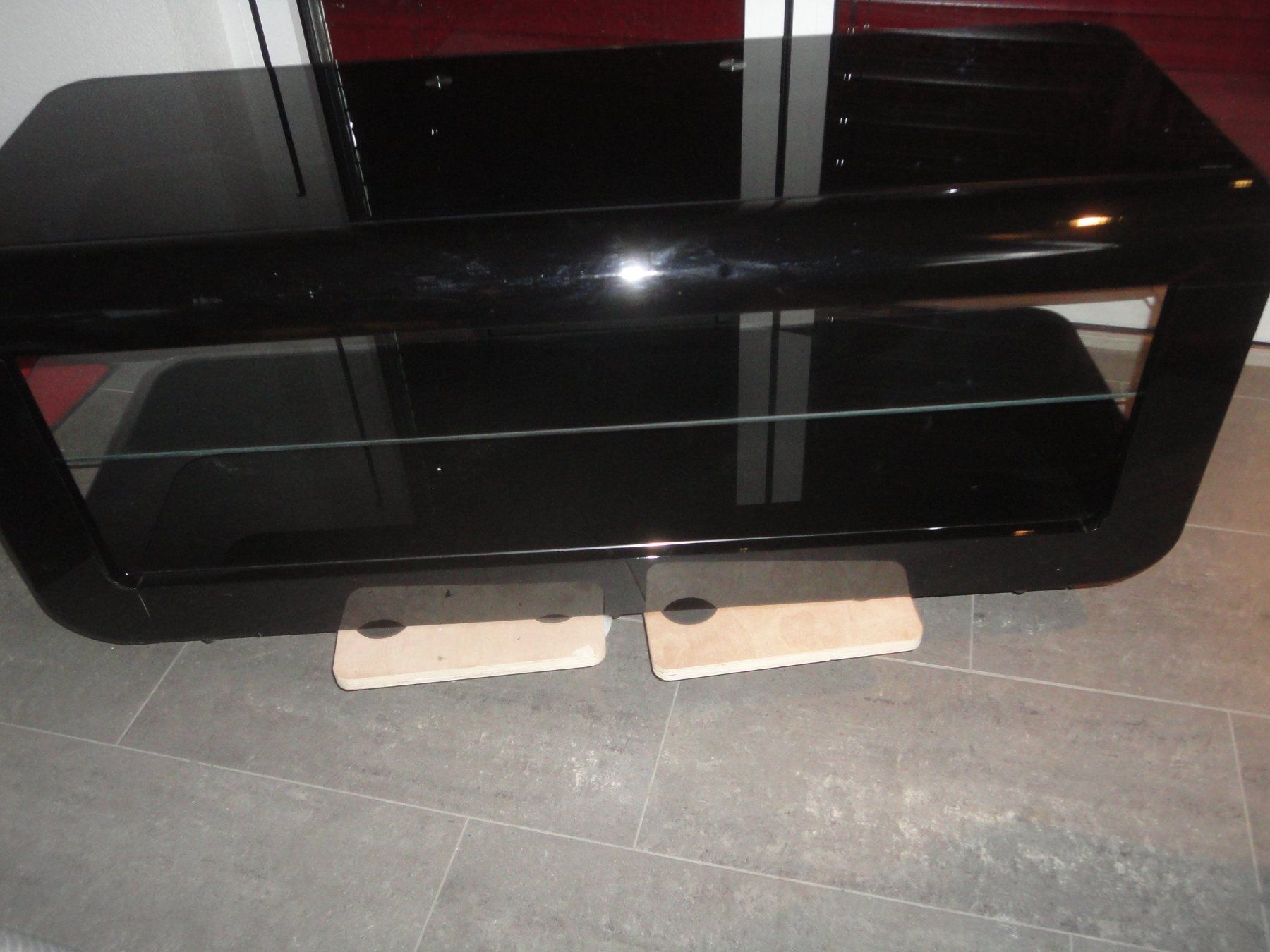 Mobili TV: TV-Möbel / Sideboard, Top Zustand – Usato da Gelterkinden venduto da Gimbo2 5
