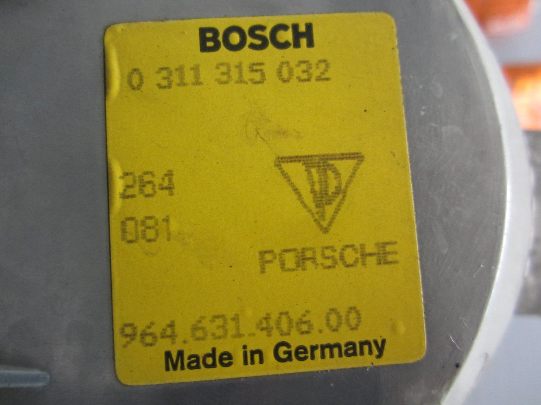 Porsche Tutti pezzi di ricambio auto: Porsche 911/964 Blinker vorne – Usato da Dietikon venduto da exclusive-cars-ag 3
