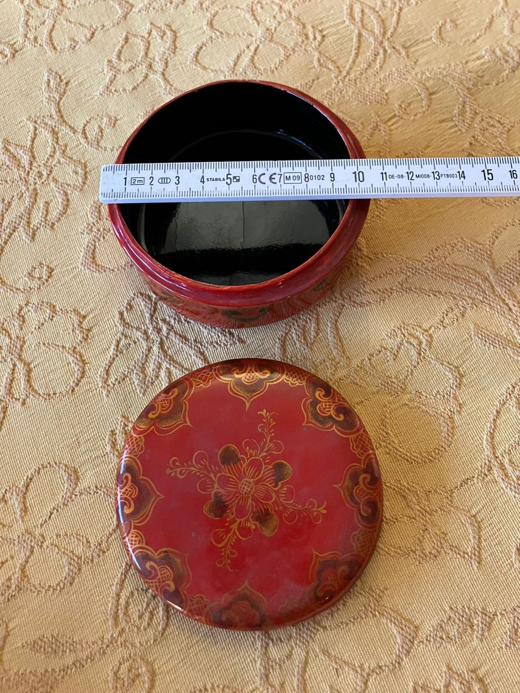 Portagioie: Scatoletta rossa con decori oro – Usato da Melano venduto da H-Sara 1