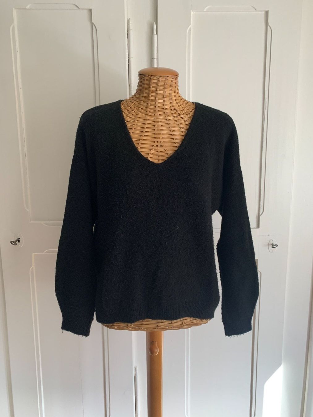 Pulls & Sweat-shirts: LINDSAY MODA - Strickpullover schwarz S – D'occasion à Zürich par Diazaio