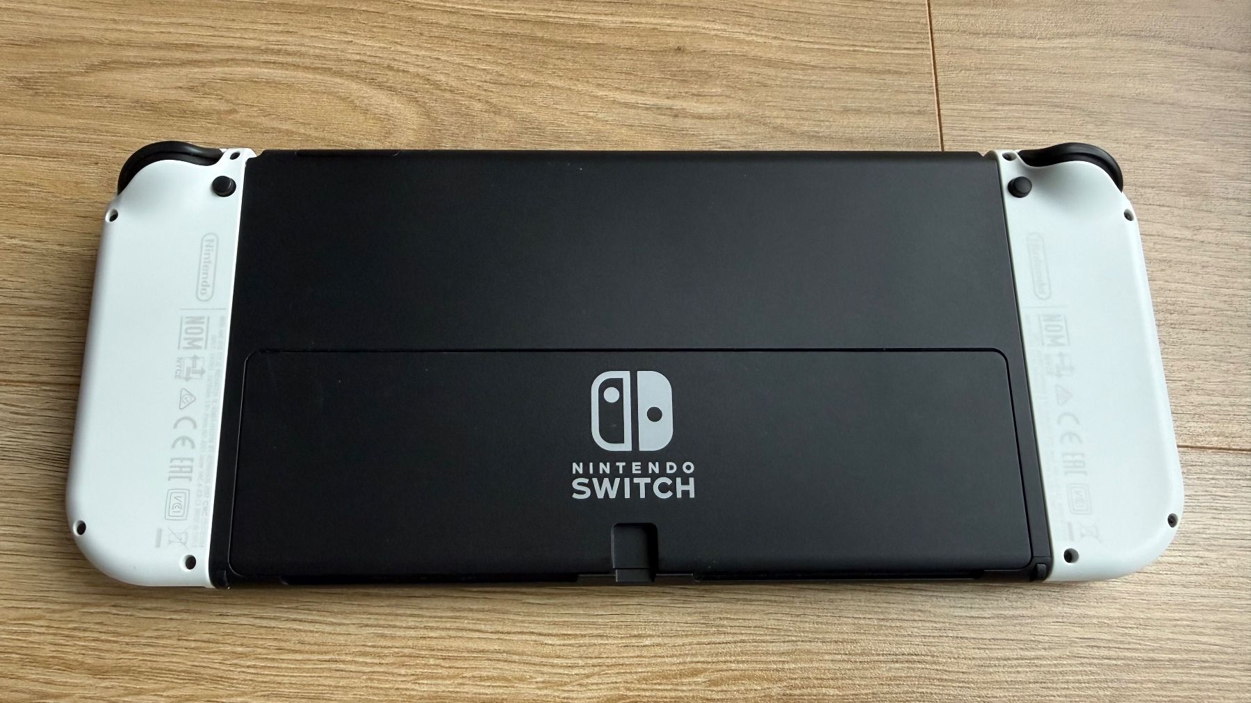 Nintendo Konsolen: Nintendo Switch OLED avec accessoires – Gebraucht aus Marin-Epagnier von Nunop 3