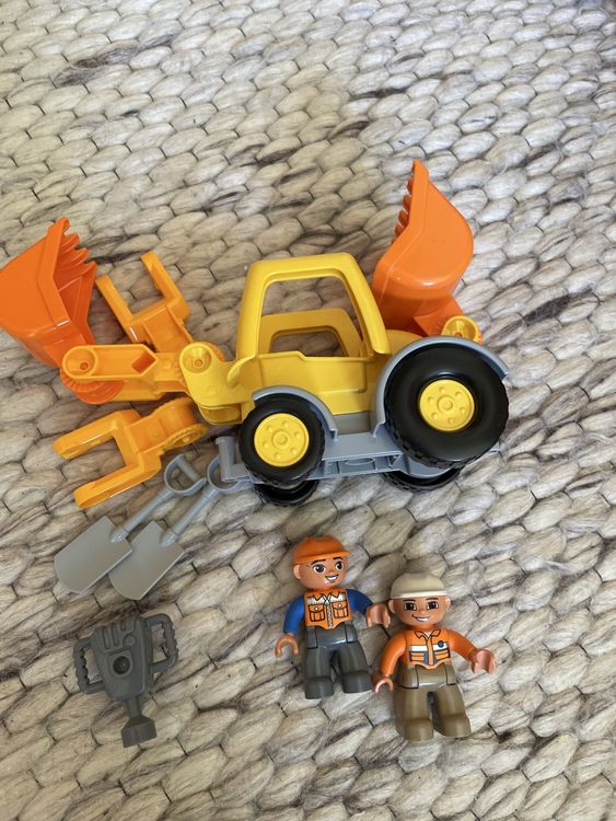 Duplo Jouets: Lego Duplo Baustelle mit Bagger und Figuren, Top Zustand! – D'occasion à Männedorf par Dorrii85