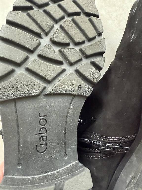 Scarpe da donna: Gabor Wildleder Halbstiefel  – Usato da Arth venduto da Hannymoon68 3