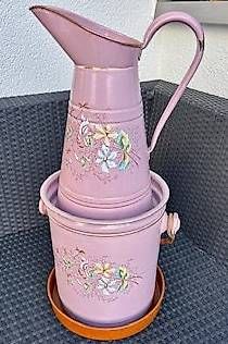 Ciotole: Antikes Waschset 4-teilig Email rosa – Usato da Samstagern venduto da Garfield13