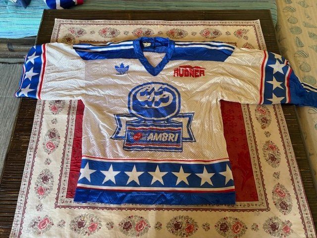 Ambri-Piotta Leibchen & Hosen: Maglie vintage Ambrì Piotta – Gebraucht aus Meride von AlanS