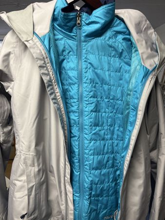Neue wunderschöne skijacke/Winterjacke M, 2 in 1 Np 549.-