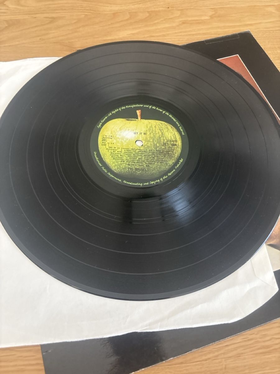 Dischi in vinile: Beatles Let it be PCS 7096 UK 1970 – Usato da Courchapoix venduto da Jubo1 2