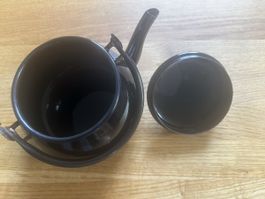 Teekanne Münder-Emaille schwarz mit Deckel