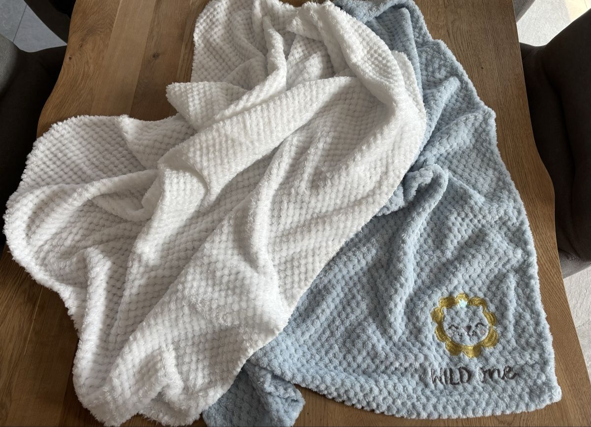 Coperte: 2 Baby Decken – Nuovo (secondo la descrizione) da Schleinikon venduto da Jessica_Lutishi