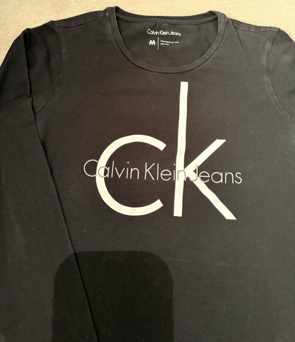 Calvin Klein T-shirt: Calvin Klein Jeans / Langarmshirt / Black / Gr. M – Nuovo (secondo la descrizione) da Basel venduto da AninaAti 1