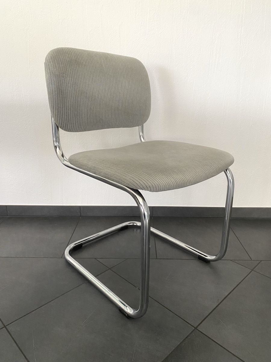 Chaises: Design Freischwinger Stühle Chairs – D'occasion à Olten par sportwelt 2