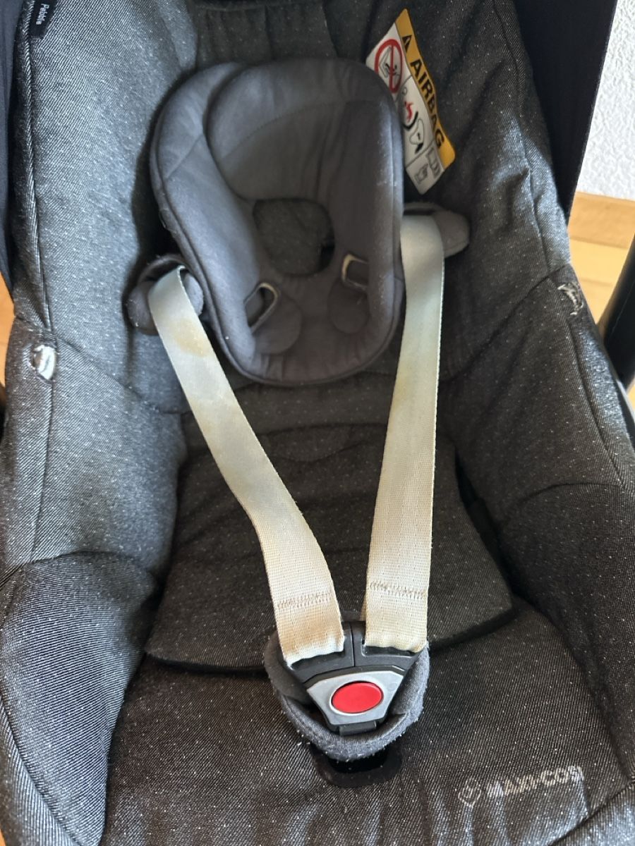 Maxi-Cosi Auto-Kindersitze: Maxi-Cosi Pebble Plus Babyschale mit Isofix Base 2 – Gebraucht aus Bern von Tami0110 4