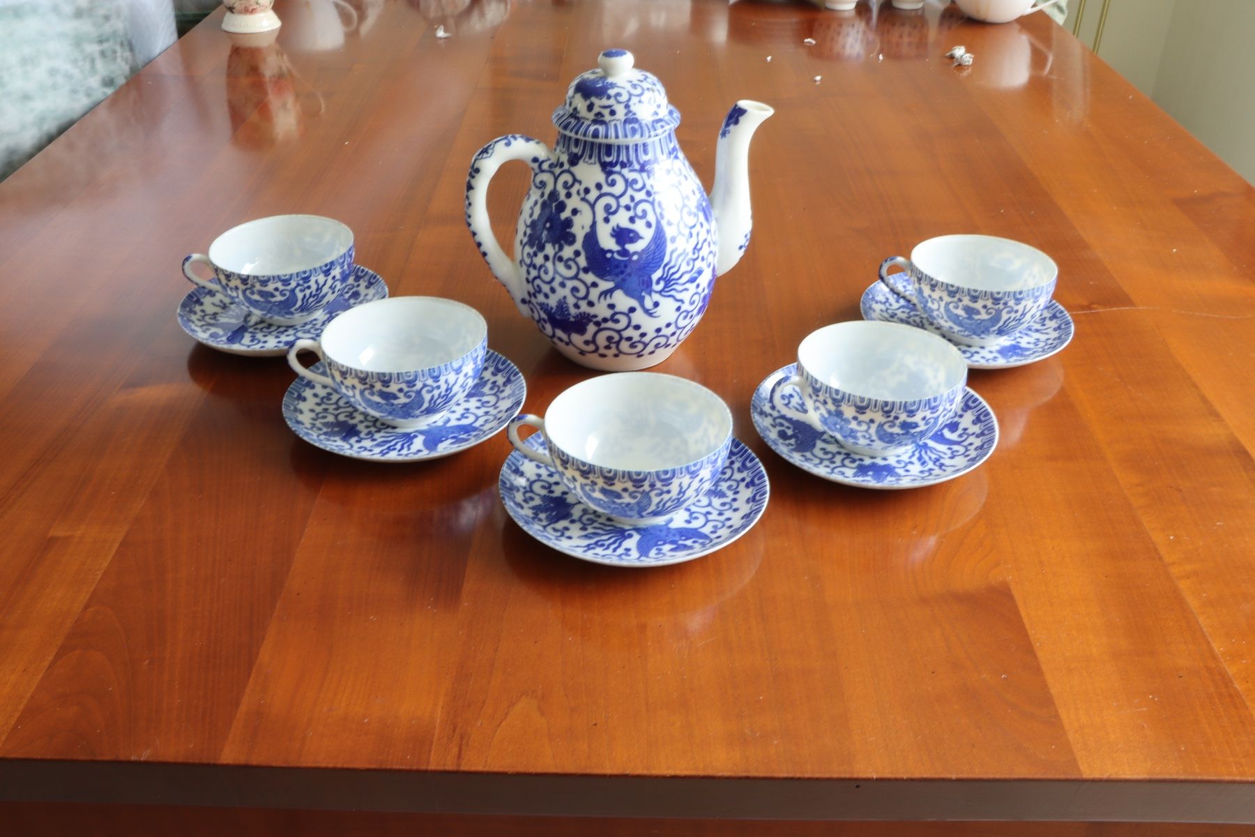 Set di piatti: Chinesisches Teeservice 5 teilig, mit Teekanne – Usato da Rheinfelden venduto da Floyd5