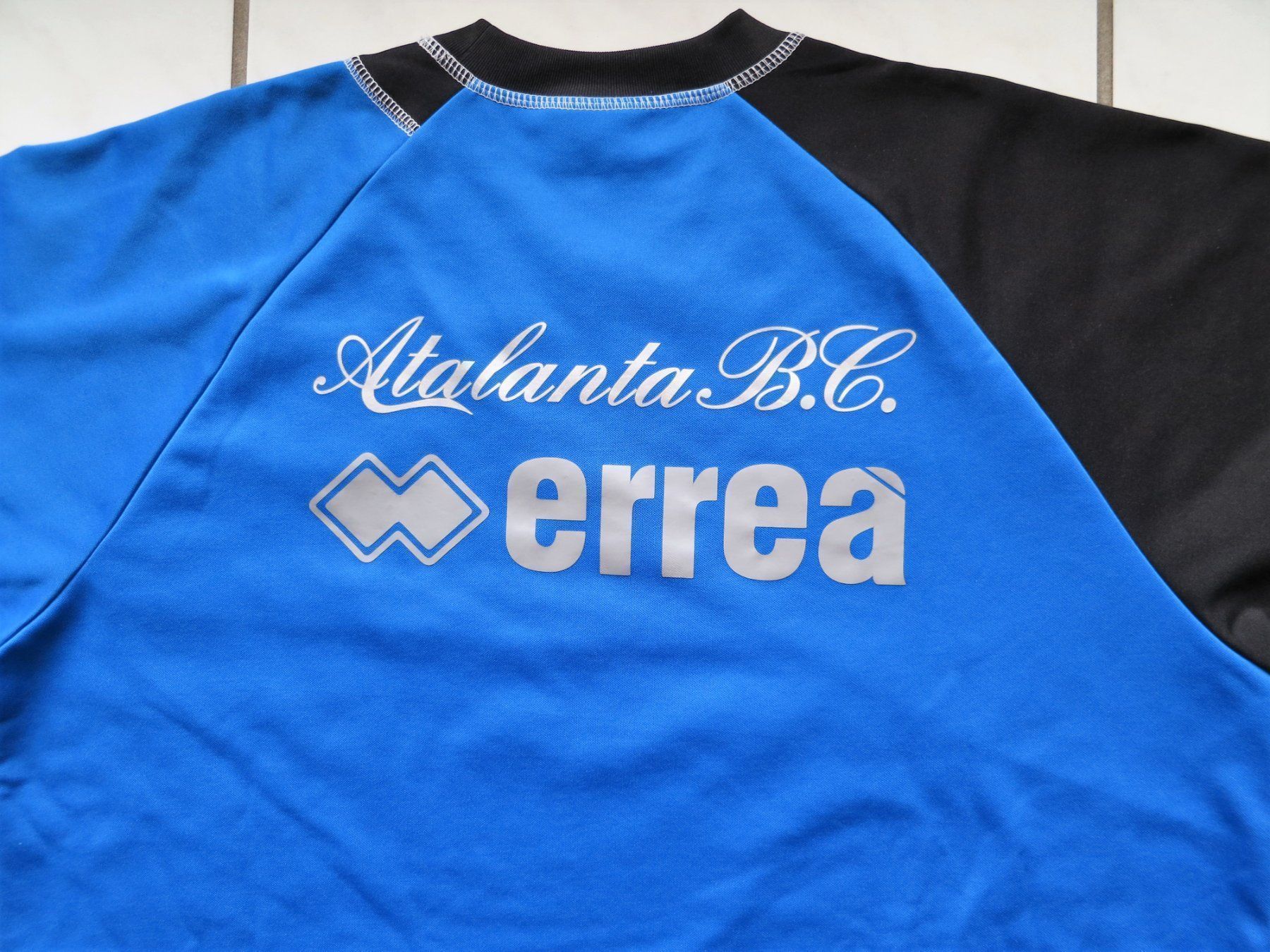 Leibchen & Hosen: Erreà Trainingspullover Atalanta Bergamo - Seria A - Italia – Gebraucht aus Niederbipp von schnaepplifan 5