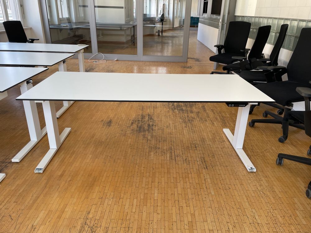 Schreibtisch Hohenverstellbar Gebraucht
