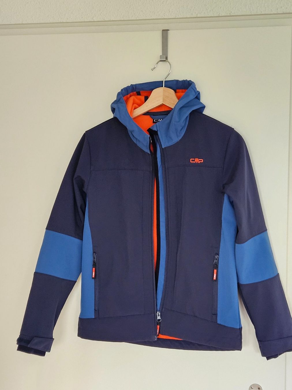 CMP Giacche & Cappotti: Softshelljacke Kinder CMP Gr. 152 Idealer Zustand – Nuovo (secondo la descrizione) da Zug venduto da MFOCZ0