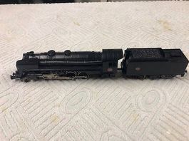 Dampflokomotive mit Kohlewagen der Spur H0, wenig gebraucht