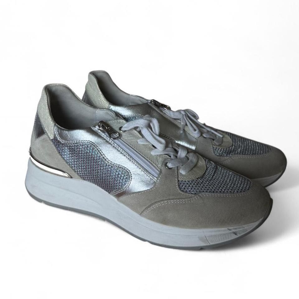 Scarpe da donna: Grey and silver NeroGiardini shoes, size 39 – Usato da Winterthur venduto da hachiscutecloset 5
