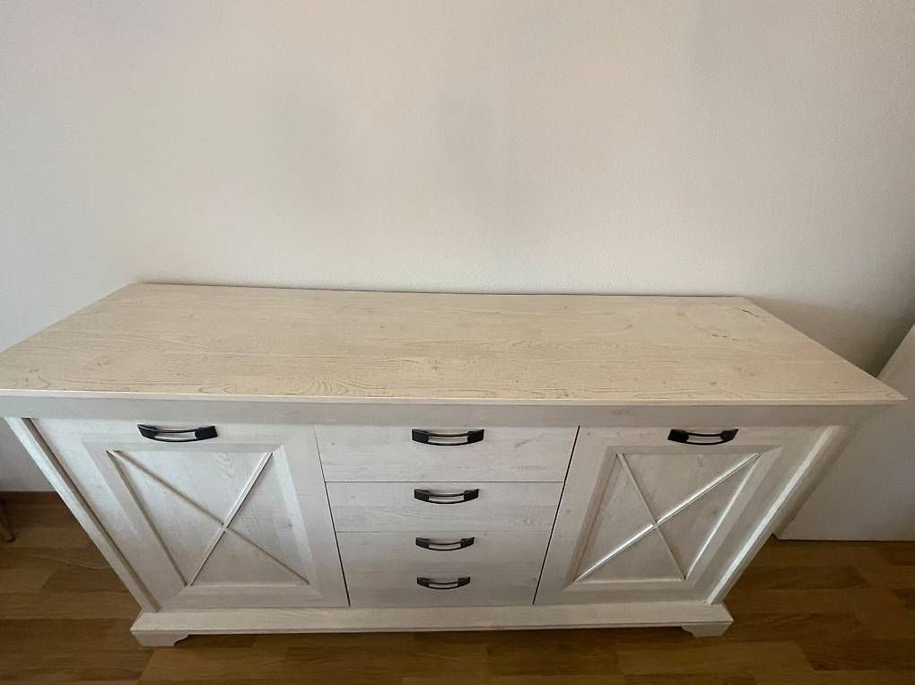 Commodes: Grosse Helle Kommode / Sideboard  – D'occasion à Fislisbach par The.Notorious 3