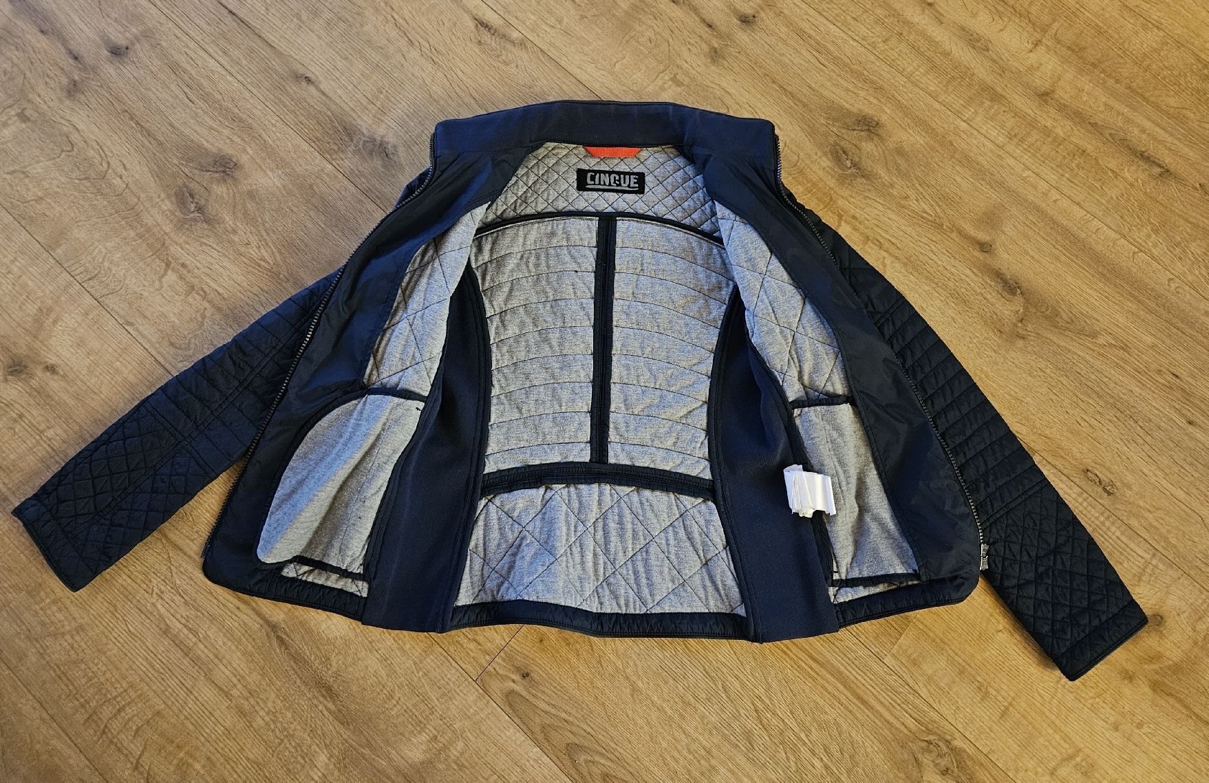 Cinque Giacche: Damen Jacke von CINQUE GR.34 – Usato da Rhäzüns venduto da inf_rcj7 3