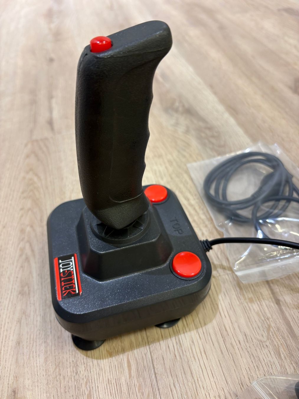 Controller: Retro Microspot Turbo Joystick für Commodore C64 Atari 9-Pin – Usato da Wetzikon ZH venduto da BackToRetro 1