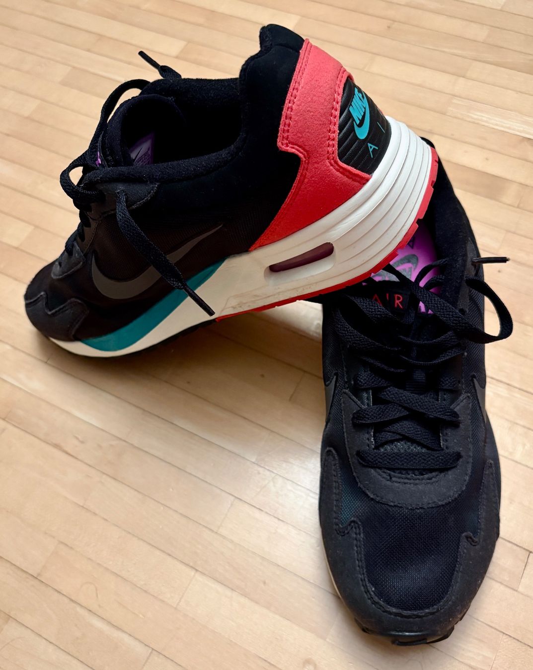 Nike Scarpe da uomo: Nike AirMAX Solo, Schwarz – Usato da meilen venduto da ahersche