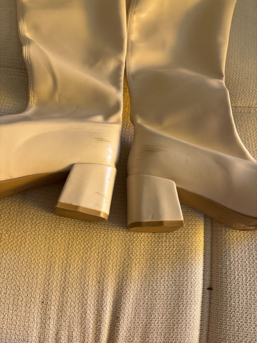Chaussures femmes: Stiefel Damen beige Grösse 38 – D'occasion à Kriens par dajaxoxo 1