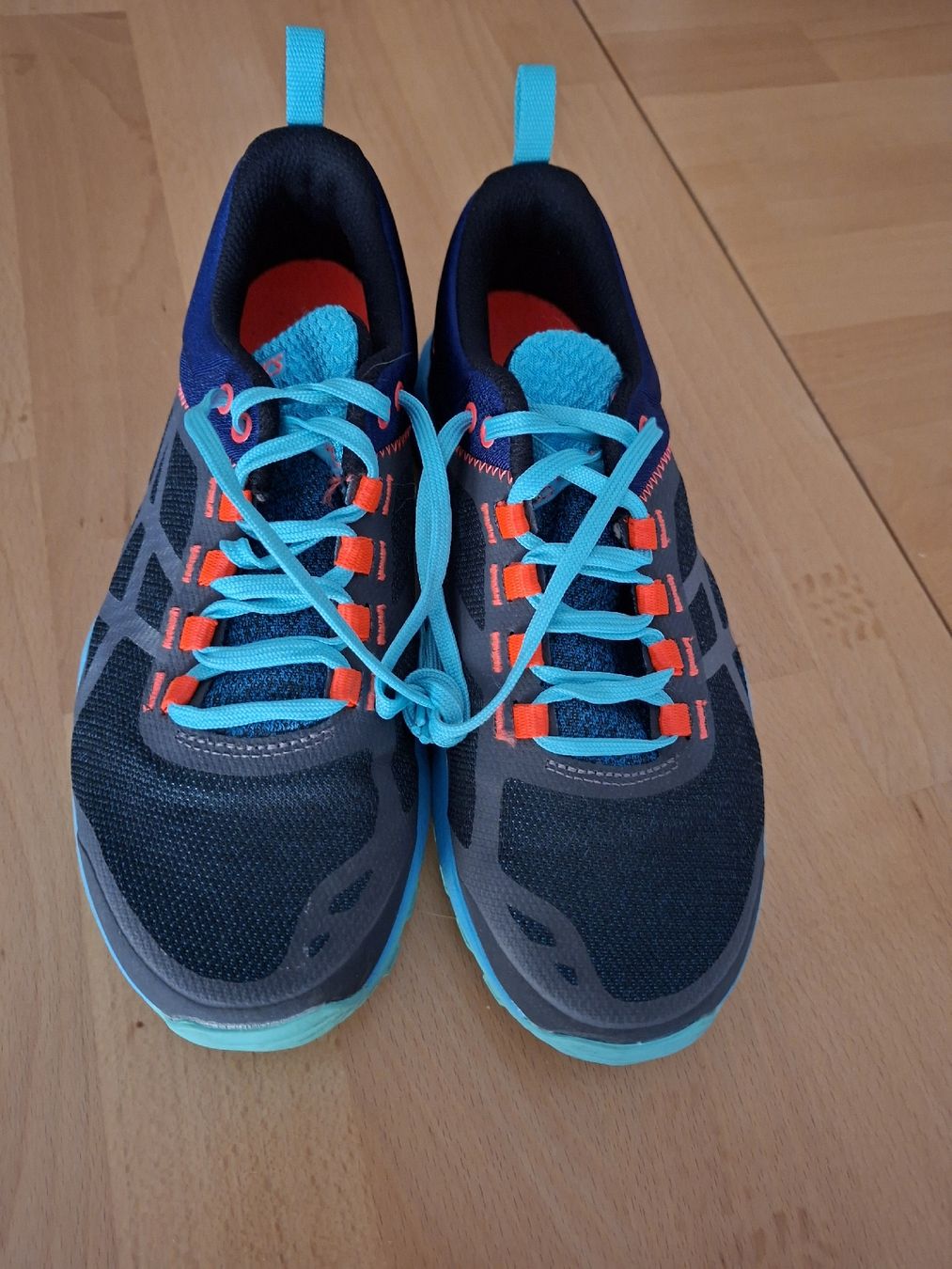 Asics Scarpe da donna: Asics Gel Fujylite Gr.39 – Nuovo (secondo la descrizione) da Staad SG venduto da Viola5 1