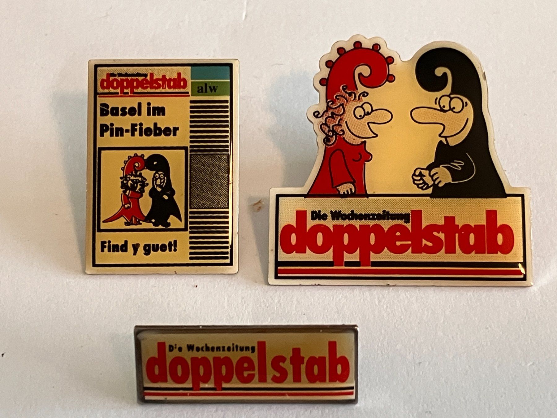 Placchette & Badge: 3 Pin Doppelstab Basel – Usato da Basel venduto da djwwpp