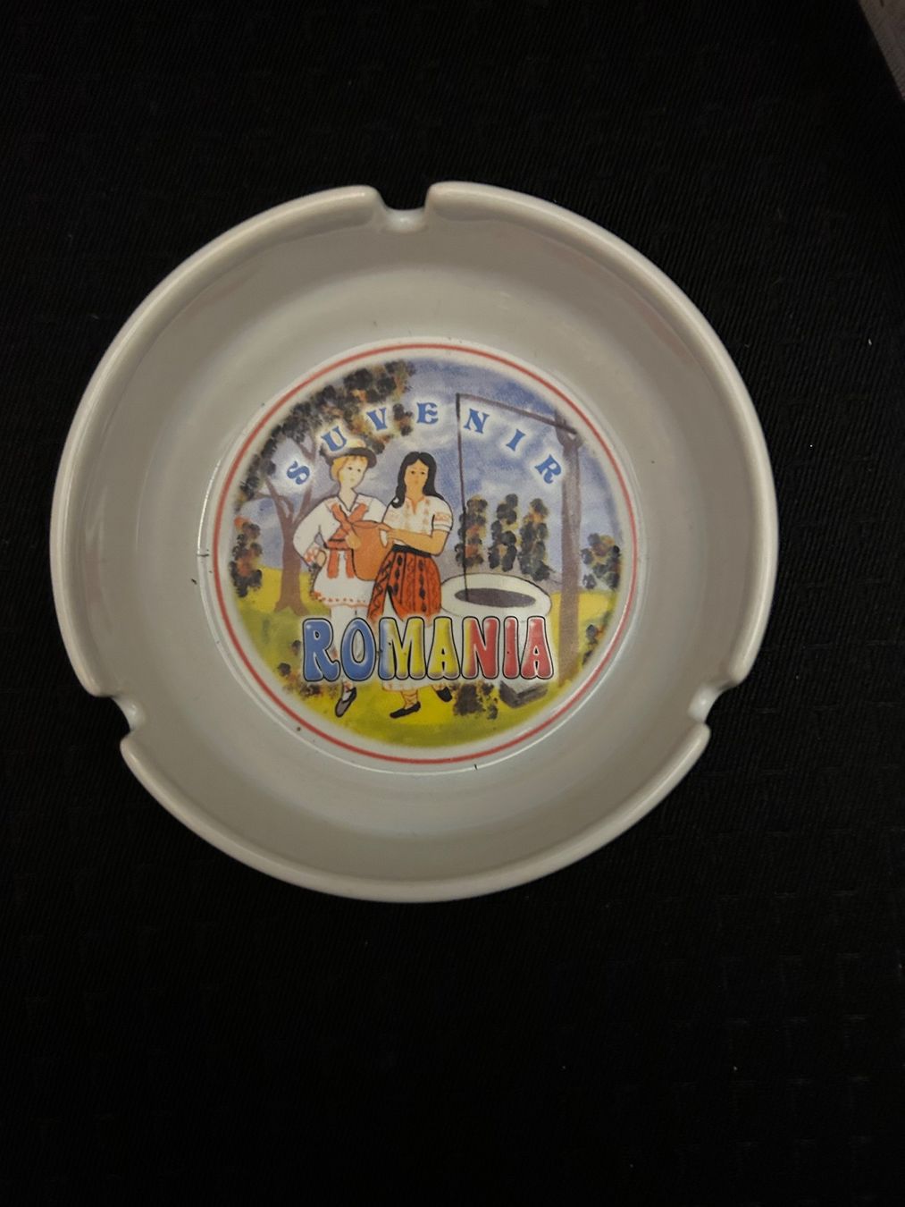 Aschenbecher: Aschenbecher – Neu (gemäss Beschreibung) aus Küsnacht ZH von filo_fila8700