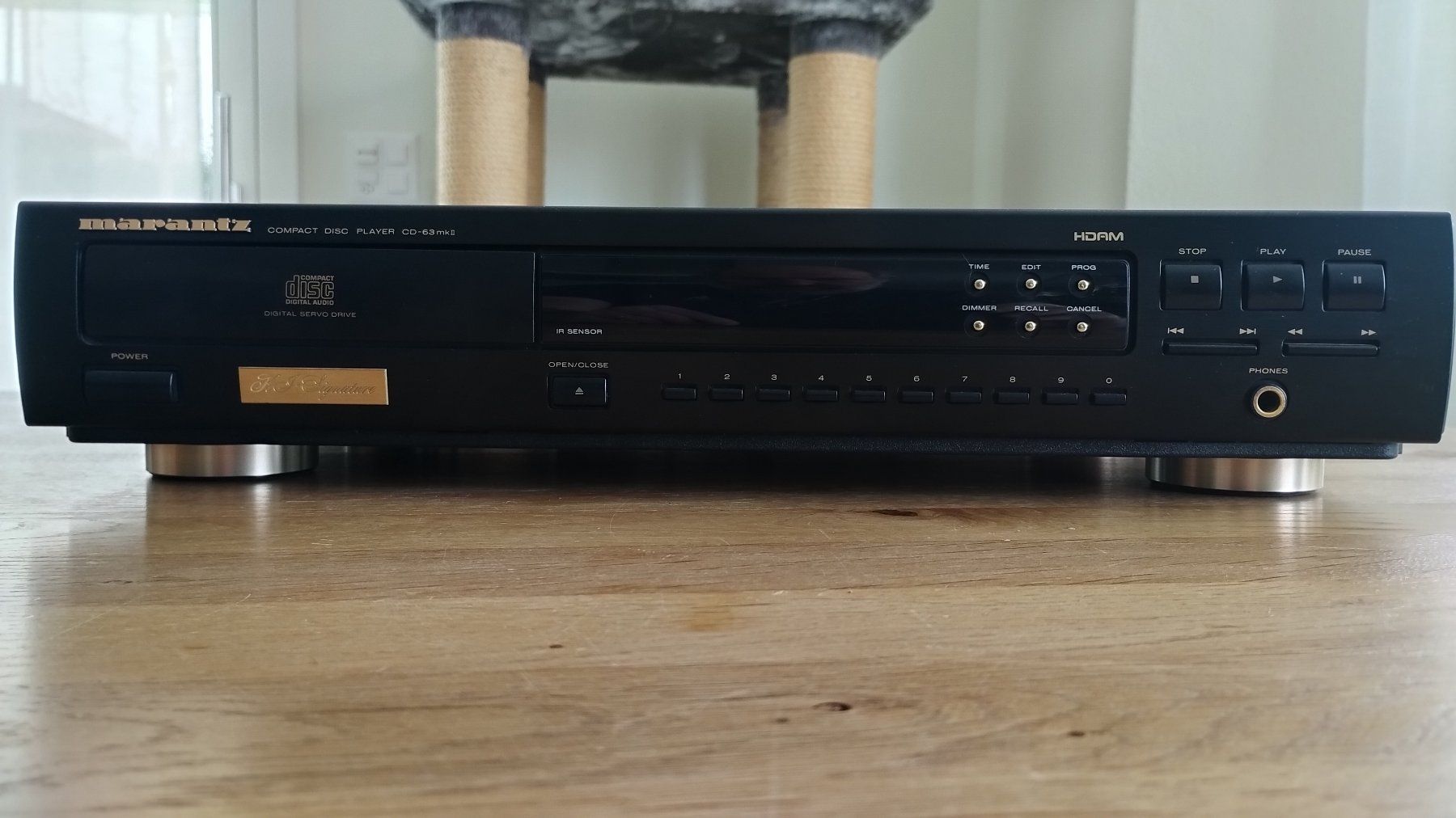 Marantz Lettore multimediale & Streamer: Marantz CD-63 MK II Signature Compact Disc Player – Usato da Eiken venduto da Koh