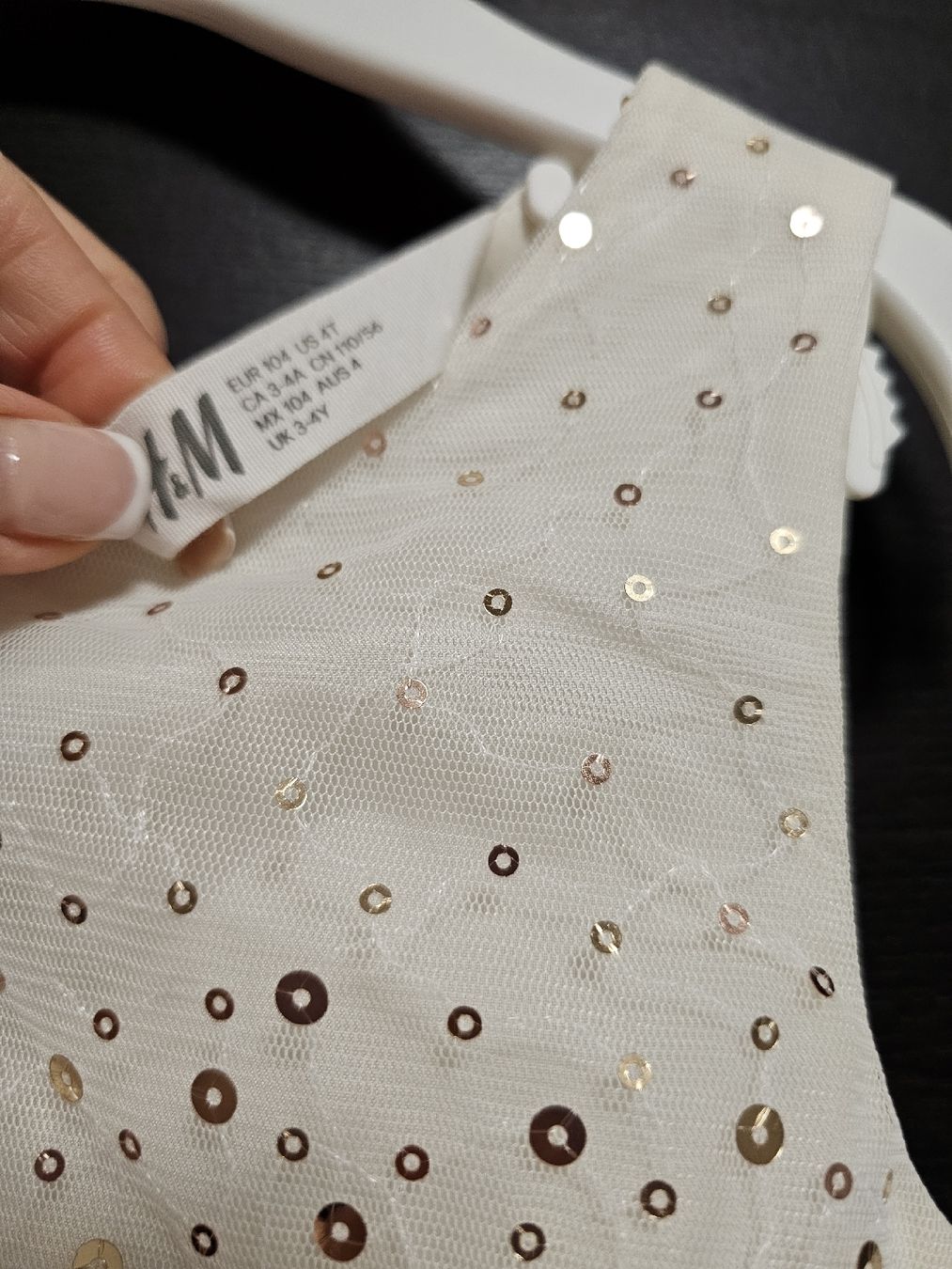 H&M Vestiti & Gonne: Glitzerndes Mädchenkleid, Gr. 104 – Usato da Laufen venduto da Taty007 1