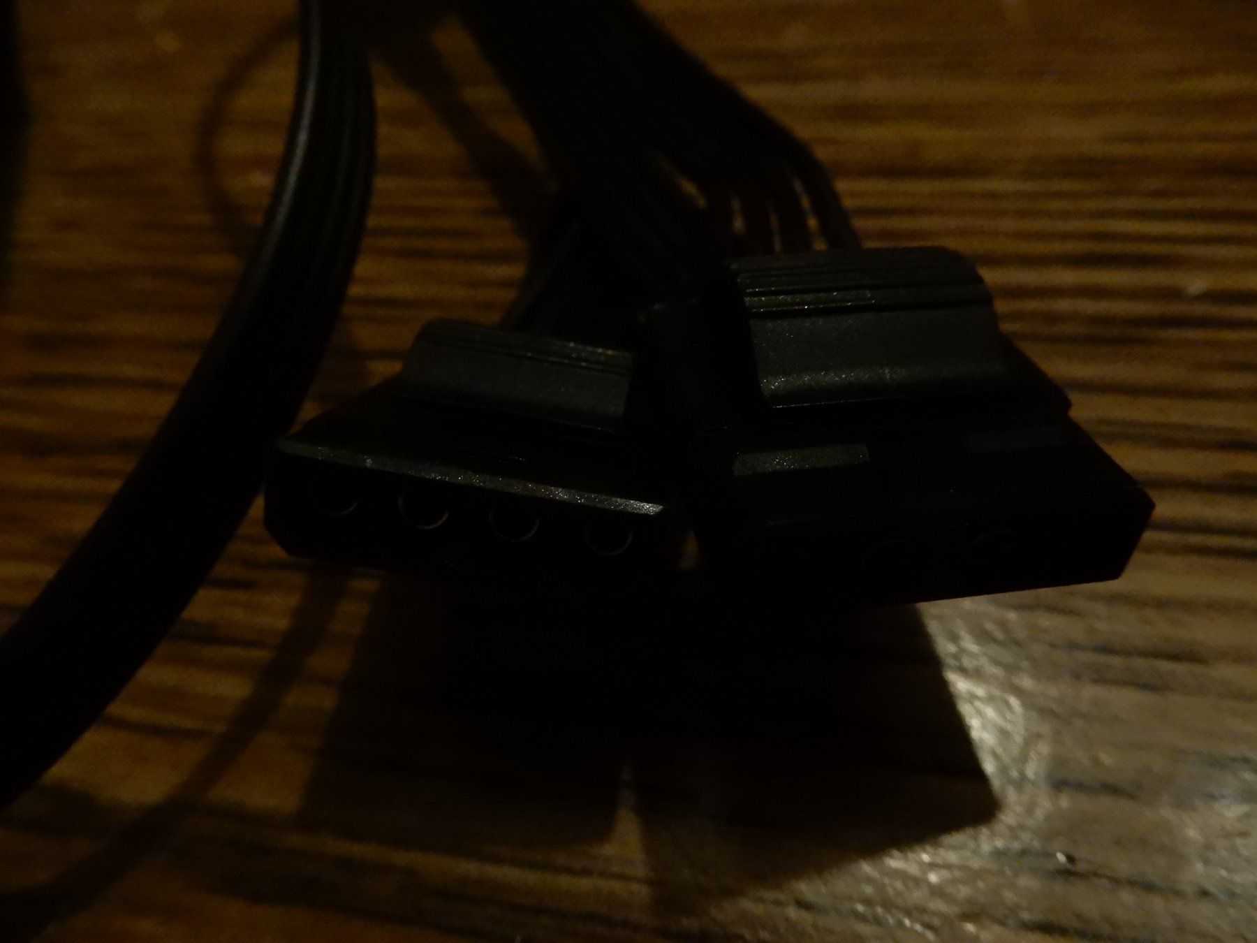 Kabel: Netzteil Kabel SATA auf Molex Adapterkabel – Gebraucht aus Worben von MaKo3252 2