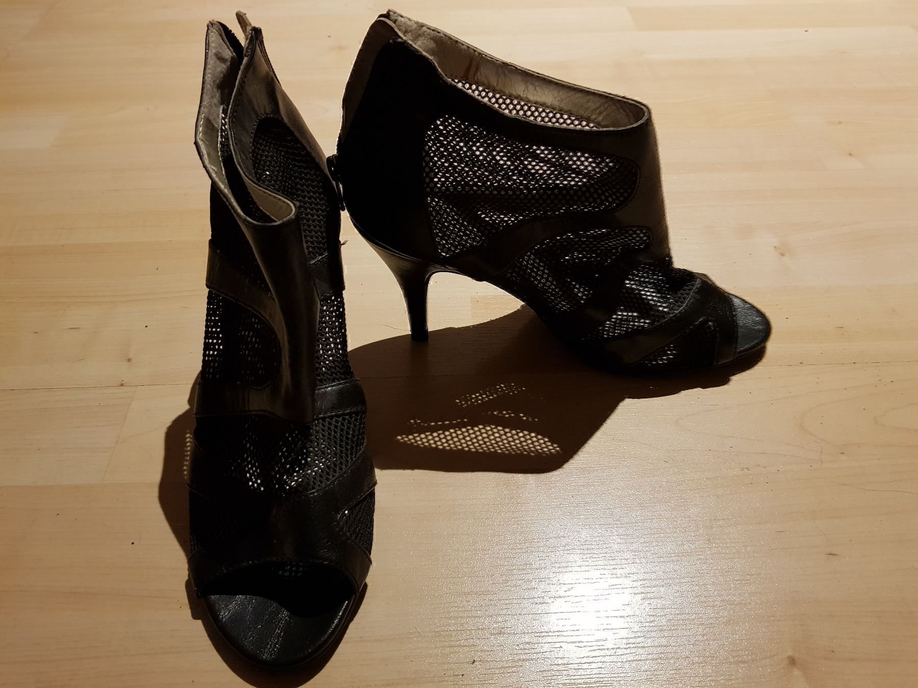 Scarpe da donna: High heels Sandalen L10 – Nuovo (secondo la descrizione) da Schwarzenburg venduto da Flamingo07