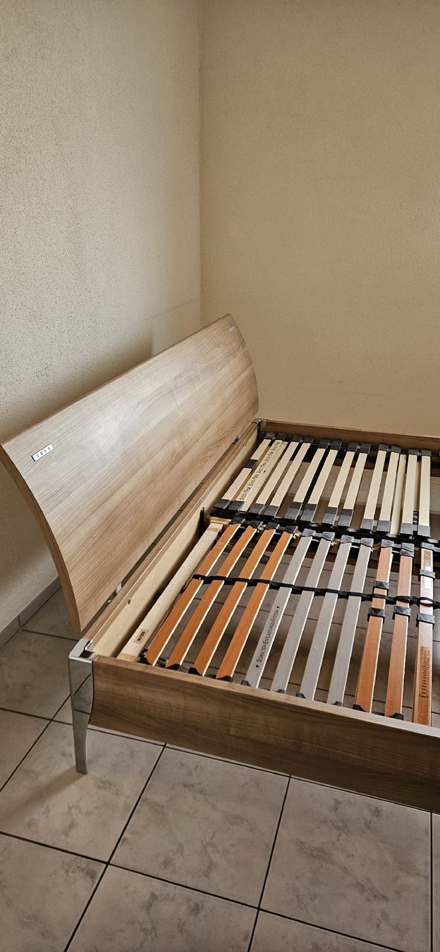 Letti: Bettgestell mit Lattenroste – Usato da Dürrenäsch venduto da S.Sommerhalder74 6