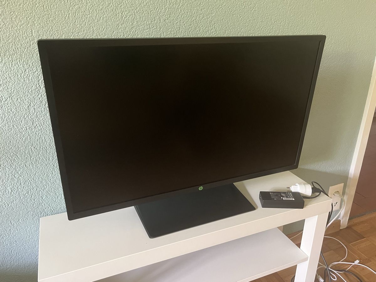 Hewlett Packard Monitor: HP Pavilion Gaming 32" HDR Display – Usato da Bern venduto da zaecca