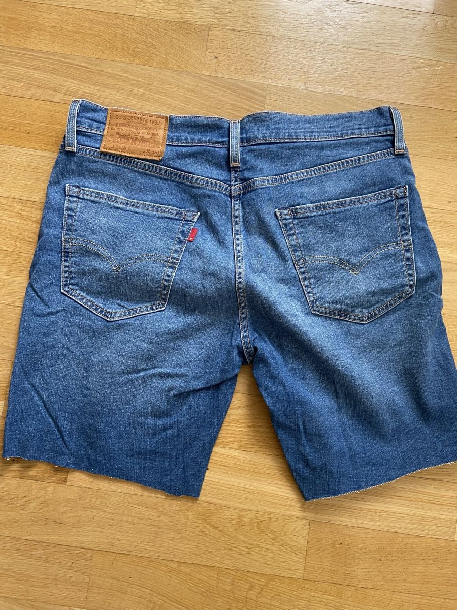 Levi's Jeans: LEVI STRAUSS GRÖSSE 33 – Usato da Zürich venduto da schneeflocke303 1