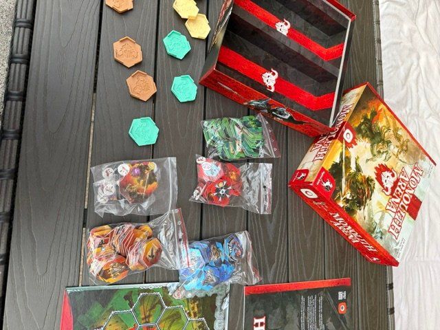 Pegasus Spiele Giochi: Brettsoiel Monolith Arerna – Usato da Basel venduto da Dylan1994 3