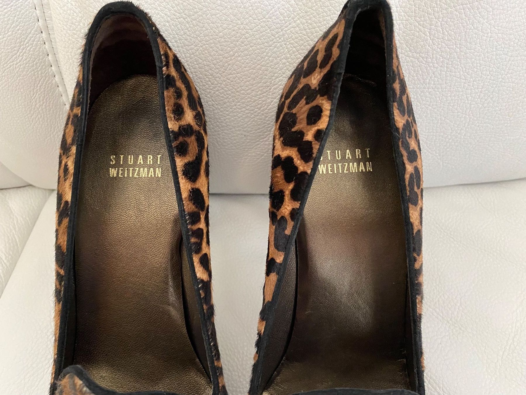 Stuart Weitzman Scarpe da donna: Pumps mit Gepardmuster Grösse 39,5 Marke STUART WEITZMAN – Usato da Appenzell Meistersrüte venduto da zongabolla 5