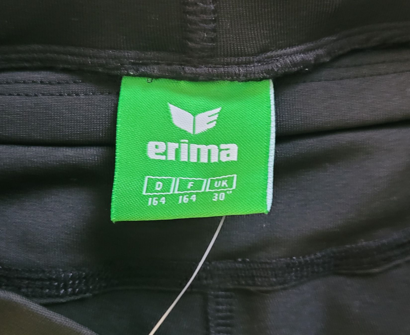 Pantaloni: Shorts training course erima 164 – Usato da Farvagny-le-Grand venduto da Nayanis 1