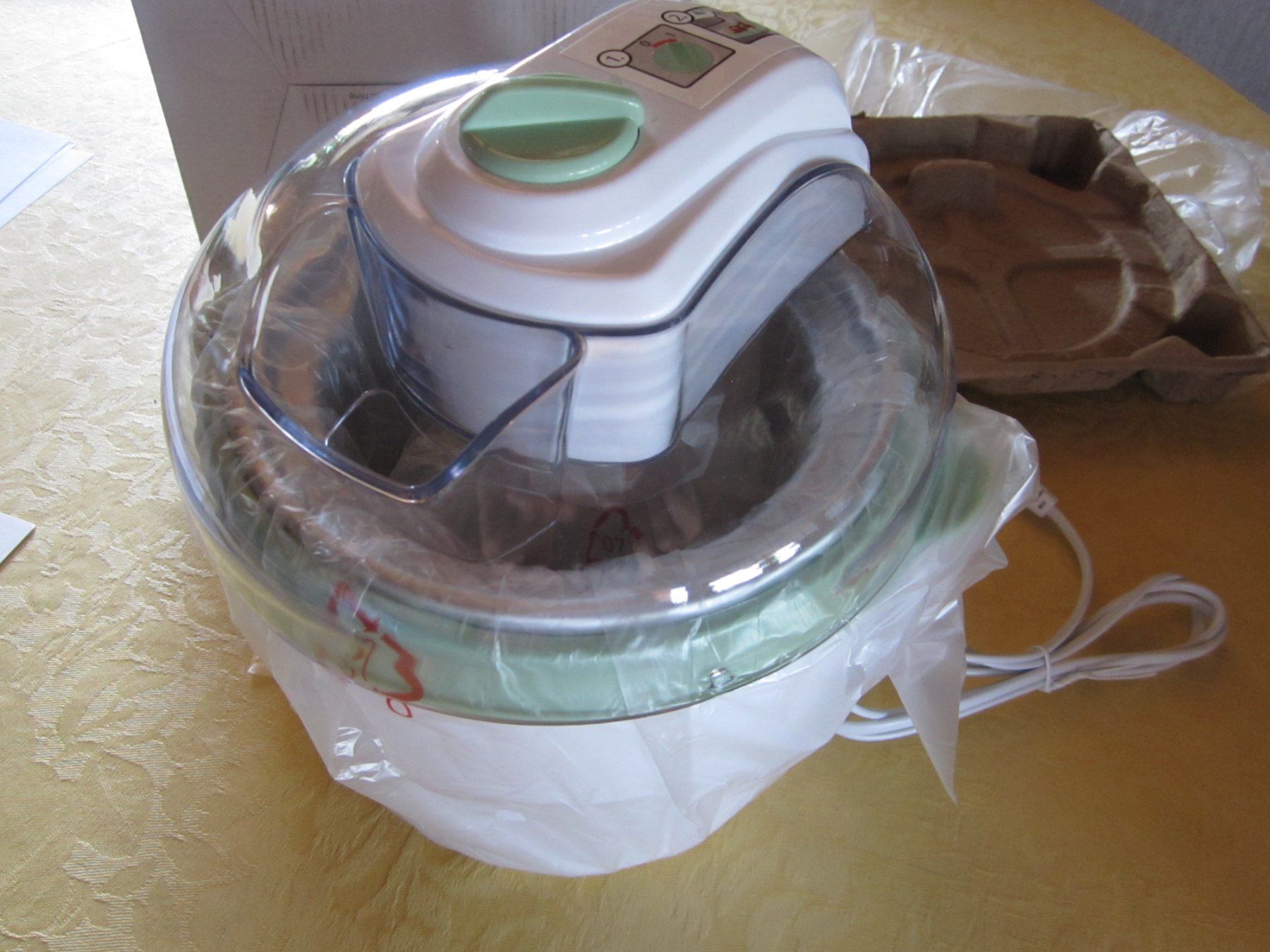 SilverCrest Elettrodomestici da cucina: Glacé- und Sorbetmaschine Silvercrest – Nuovo e nell'imballaggio originale da Binningen venduto da flugi30 1